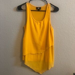 Yellow top/shirt